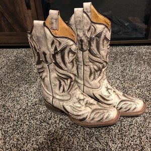 Corral square toe inlayed boots (8m)